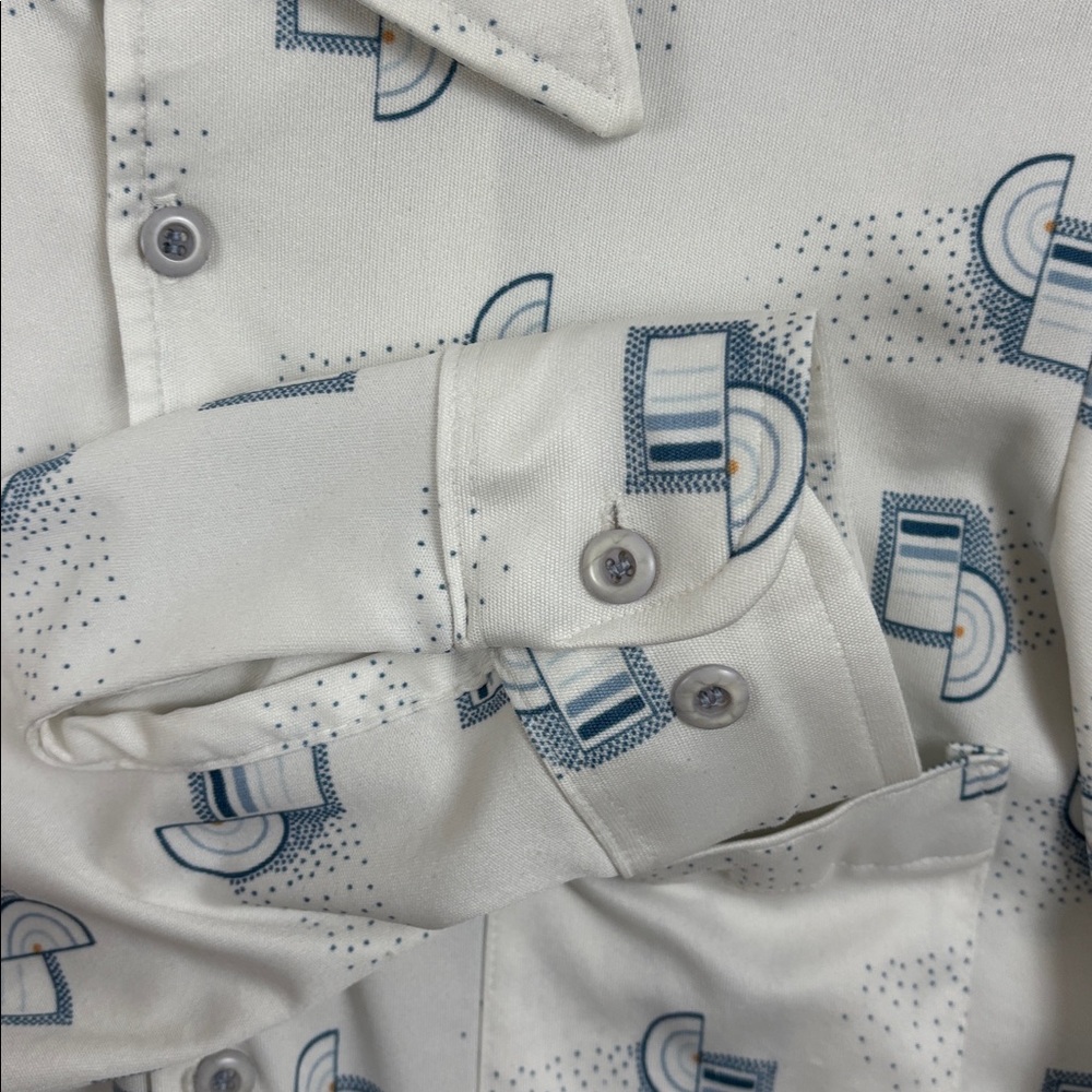 Vintage 1970's polyester shirt - Picture 3 of 6